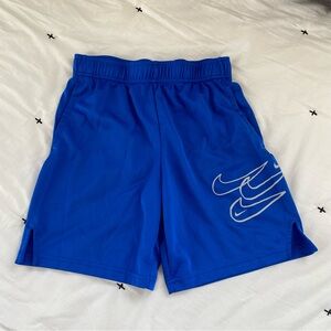 Basketball Shorts Nike Boy's Bright Blue Standard Fit Elastic Waist  Size M